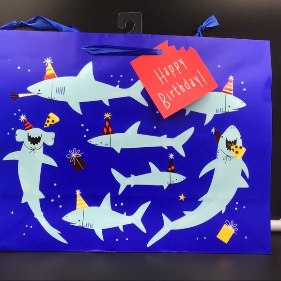 Shark Party Gift Bag Spritz™ - Picture 2 of 3